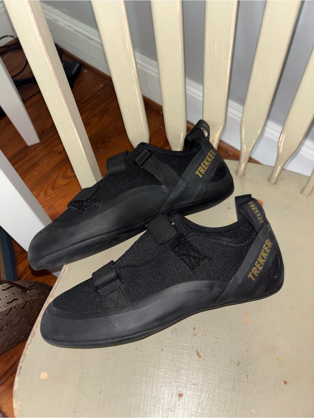 Trekker.  Rock climbing Men’s Black Slip-On Athletic Lace-Free